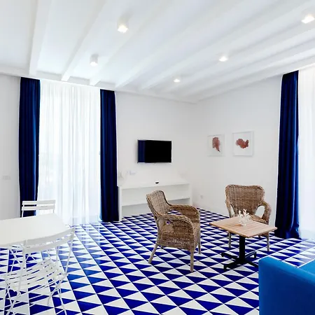 Maison Blu - Intimate 4*