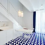 Maison Blu - Intimate Pensión