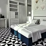 Maison Blu - Intimate Pensión 4*