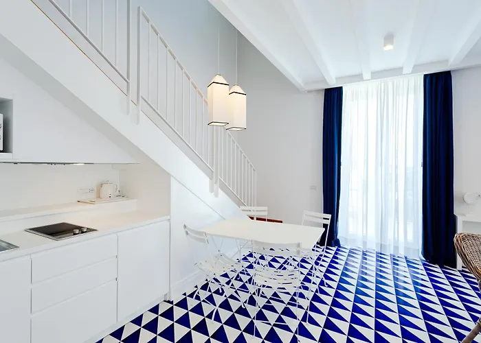 Maison Blu - Intimate Guest house