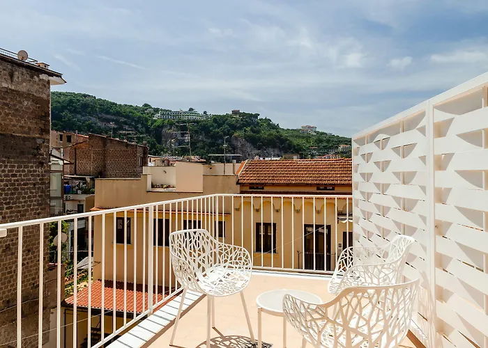 Maison Blu - Intimate Guest house