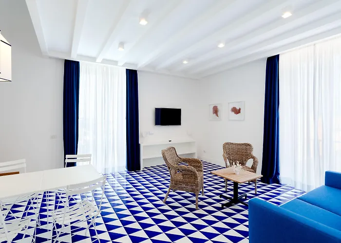 Maison Blu - Intimate Guest house